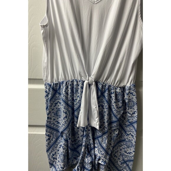 Cest Lavie Sleeveless Romper Womens Plus Size 1X White Blue NWT Ties - Picture 3 of 6